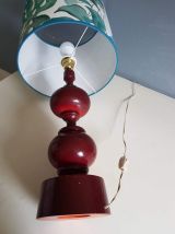 grande lampe vintage avec abat-jour jungle et pied tourné