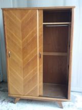 ARMOIRE VINTAGE PIEDS COMPAS