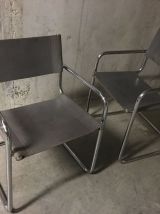 Paire de fauteuils B34