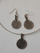 Parure ras du cou avec boucles oreilles                     