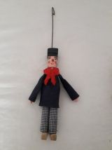 2 Marionnettes en bois, peintes à la main , bon état