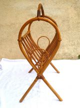 porte revue  en osier , vintage