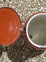 pichet vintage  en tole  émaillé