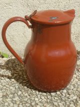 pichet vintage  en tole  émaillé