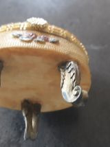 Ancien pilulier décoré chat