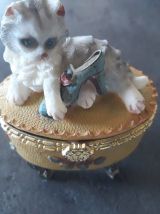 Ancien pilulier décoré chat