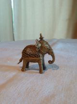 Mignon petit éléphant laiton ajouré Rajasthan
