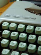 Machine à écrire Hermès Baby