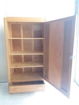 ARMOIRE VINTAGE DES ANNEES 50 A 1 PORTE 