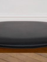 Série de 6 chaises vintage en chêne doré et skaÏ.