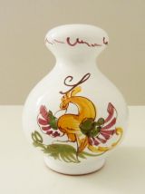 Set salière et poivrière en faïence de Moustiers.