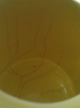 Théière en céramique jaune