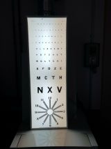 Echelle d'acuité visuelle vintage lumineuse