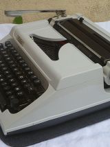 machine à écrire Erika 150 , vintage