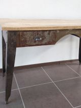 Bureau industriel vieilli