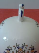 Beurrier / confiturier en porcelaine.