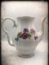 Carafe en porcelaine fine de Bohème