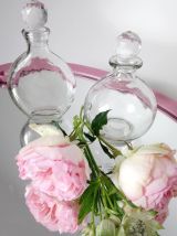 Bouteilles de parfum en verre 