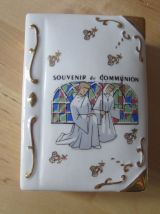 Boite en porcelaine de Limoges  souvenir de communion 