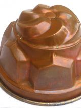 Moule ancien à gâteau en cuivre étamé