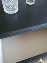 Buffet en pin noir relooké 