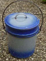 Gamelle en acier émaillé , vintage