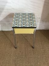 Tabouret coffre vintage 