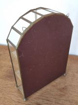 Vitrine vintage en verre , laiton et fond miroir