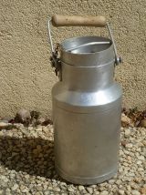 bidon  a lait en  aluminium , vintage