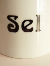 Jolie boîte à sel en céramique blanche et rouge et couvercle