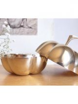 Boîte pomme en laiton 