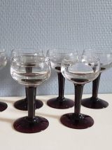 6 verres à liqueur anciens avec pieds violets