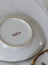 3 coupelles en porcelaine