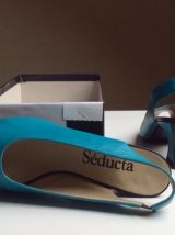 Sandales à talons style Chanel 