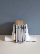 serre-livres mains en résine blanc mat des années 80