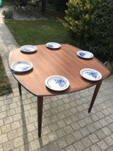 Table à manger scandinave édité par Gustav Bahus 1960