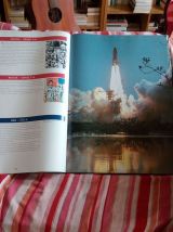 Très grand et beau livre sur la conquête spatiale