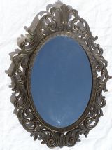 miroir en  metal a  suspendre,  vintage