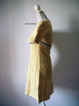Mini robe babydoll en crochet jaune pastel Twiggy GoGo vinta