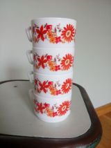 Tasses des années 70