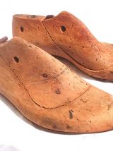 paire  d'embauchoirs  bois anciens