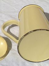 pichet , cafetière en tole émaillée ,  vintage