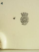 Jolie boîte à sel en porcelaine Badonviller, style Lustucru