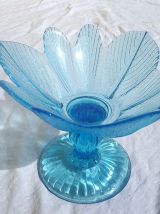 coupe  en  verre  bleu,  vintage