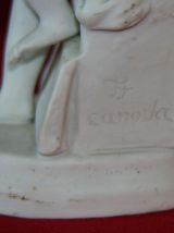 BISCUIT AMOUR LISANT D'APRÈS CANOVA.