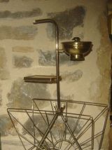 Porte revue en métal doré et cendrier