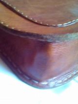 Magnifique sac vintage en cuir épais en bon état