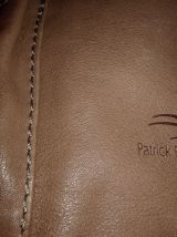 Sac à main vintage en cuir fauve marque  Patrick BIanc
