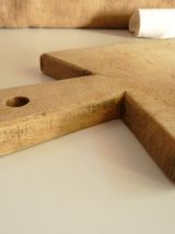 Ancienne planche, billot à découper en bois. Vintage
