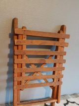 tabouret pliable ancien en bois teinté